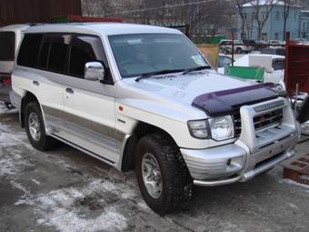 1999 Mitsubishi Pajero Pics