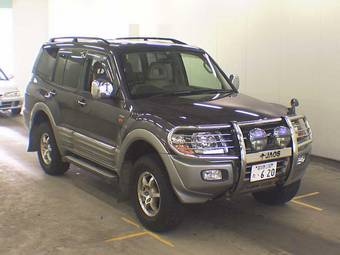 1999 Mitsubishi Pajero Pictures