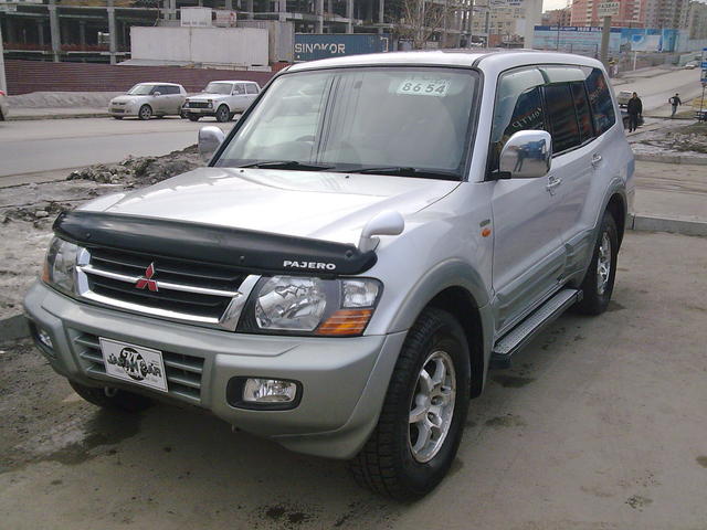 1999 Mitsubishi Pajero