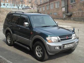 1999 Mitsubishi Pajero Pics