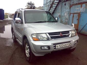 1999 Mitsubishi Pajero Photos