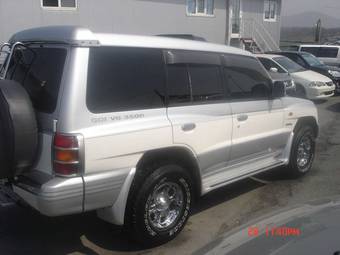 1999 Mitsubishi Pajero Pics