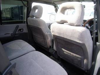 1999 Mitsubishi Pajero Photos