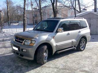 1999 Mitsubishi Pajero Pictures