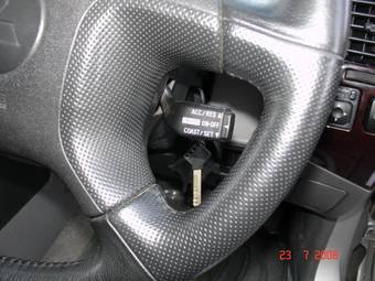 1999 Mitsubishi Pajero Photos