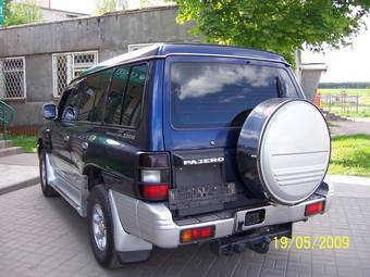 1999 Mitsubishi Pajero Photos