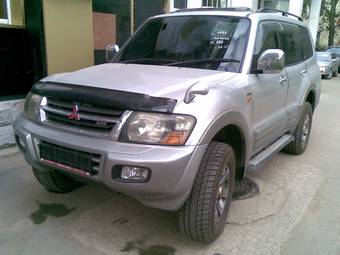 1999 Mitsubishi Pajero Pictures