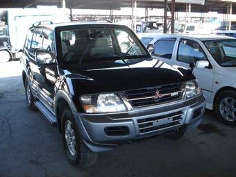 1999 Mitsubishi Pajero Pictures