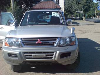 1999 Mitsubishi Pajero Pictures