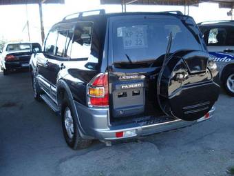 1999 Mitsubishi Pajero Photos