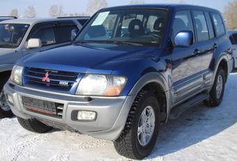 2000 Mitsubishi Pajero