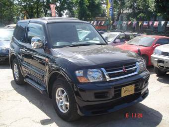 2000 Mitsubishi Pajero