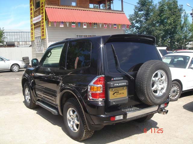 2000 Mitsubishi Pajero