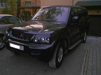 2000 Mitsubishi Pajero