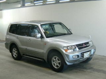 2000 Mitsubishi Pajero