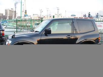 2000 Mitsubishi Pajero
