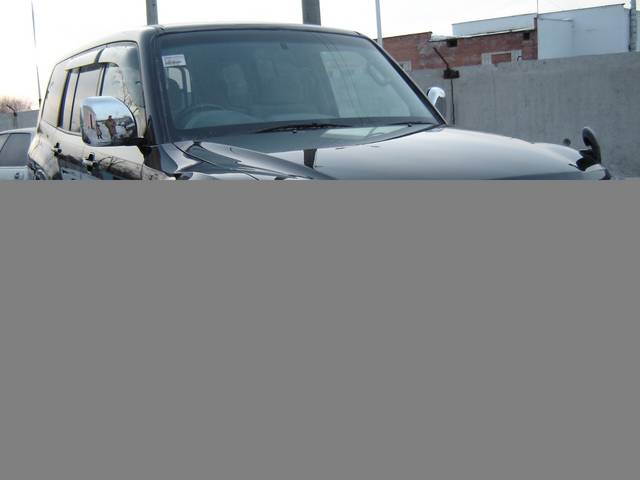 2000 Mitsubishi Pajero