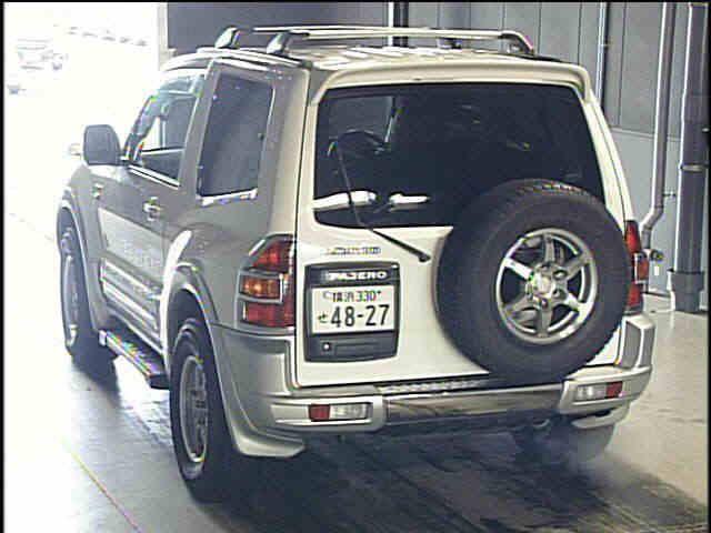 2000 Mitsubishi Pajero