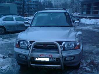 2000 Mitsubishi Pajero