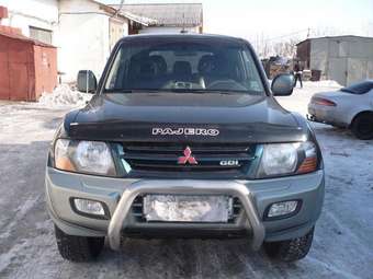 2000 Mitsubishi Pajero