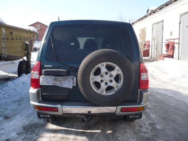 2000 Mitsubishi Pajero