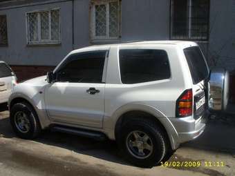 2000 Mitsubishi Pajero