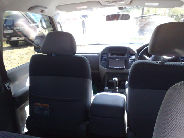 2000 Mitsubishi Pajero