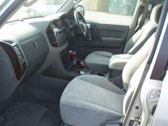 2000 Mitsubishi Pajero