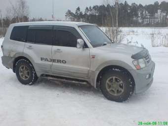 2000 Mitsubishi Pajero