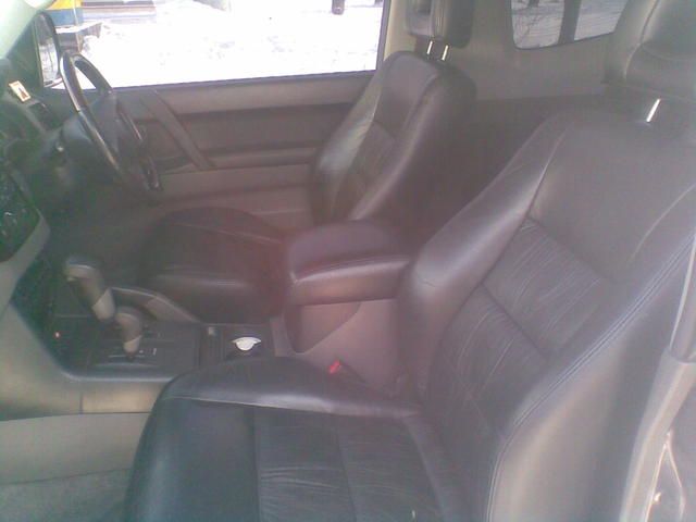 2000 Mitsubishi Pajero