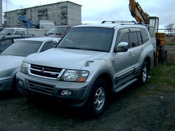 2000 Mitsubishi Pajero