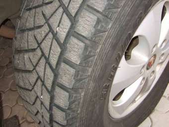 2000 Mitsubishi Pajero Pictures