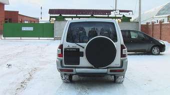 2000 Mitsubishi Pajero Wallpapers