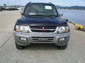 2000 Mitsubishi Pajero Wallpapers