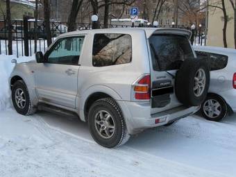 2000 Mitsubishi Pajero