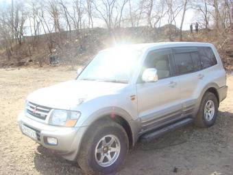 2000 Mitsubishi Pajero