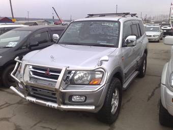 2000 Mitsubishi Pajero