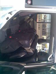 2000 Mitsubishi Pajero Pictures
