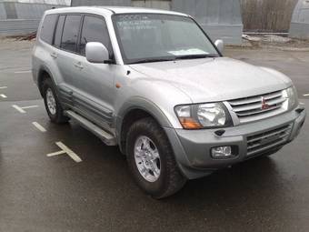 2000 Mitsubishi Pajero Wallpapers