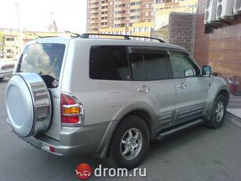 2000 Mitsubishi Pajero