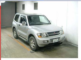 2000 Mitsubishi Pajero