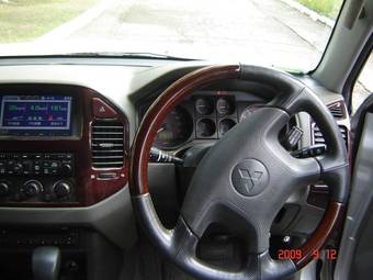 2000 Mitsubishi Pajero Wallpapers