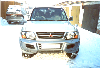 2001 Mitsubishi Pajero