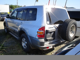 2001 Mitsubishi Pajero