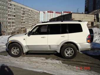 2001 Mitsubishi Pajero