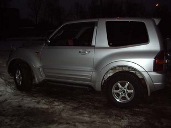 2001 Mitsubishi Pajero