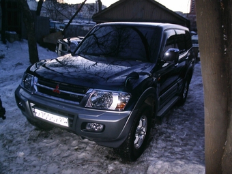 2001 Mitsubishi Pajero