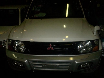 2001 Mitsubishi Pajero