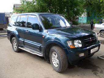 2001 Mitsubishi Pajero