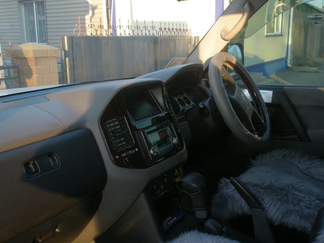 2001 Mitsubishi Pajero